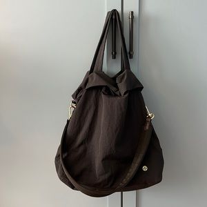 Lululemon On My Level 30L bag